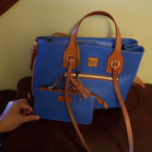 Blue and brown Dooney & Bourke bag - Picture 3 of 4